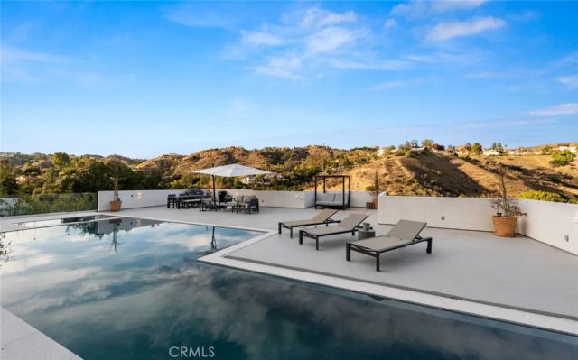 158 Bell Canyon Road, Bell Canyon, CA 91307