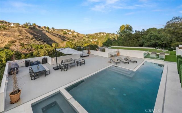 158 Bell Canyon Road, Bell Canyon, CA 91307