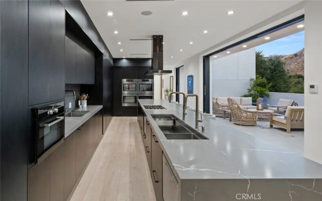 158 Bell Canyon Road, Bell Canyon, CA 91307