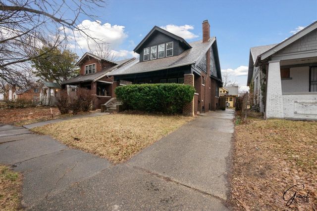 127 Cedarhurst Place, Highland Park, MI 48203