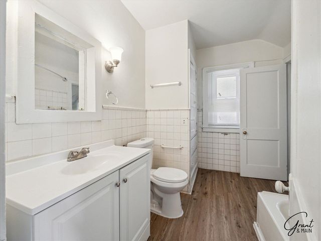 127 Cedarhurst Place, Highland Park, MI 48203