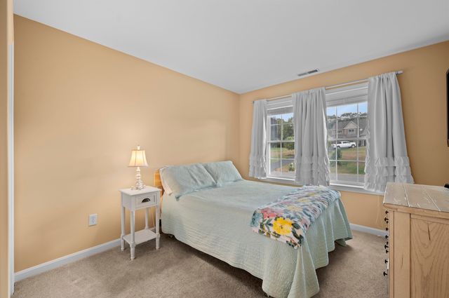 3 Orchard Hill Road, Epping, NH 03042