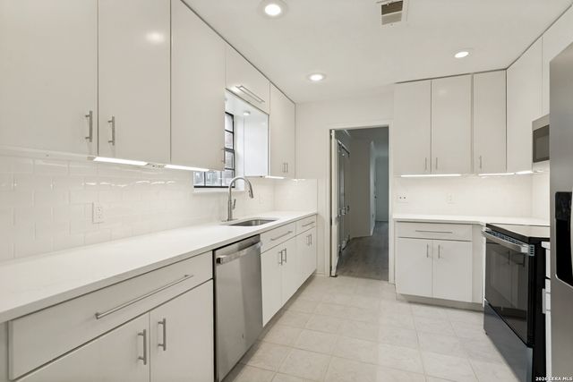 7815 Broadway Apt 105, San Antonio, TX 78209