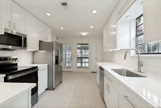 7815 Broadway Apt 105, San Antonio, TX 78209