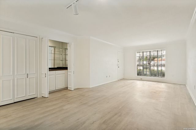 7815 Broadway Apt 105, San Antonio, TX 78209