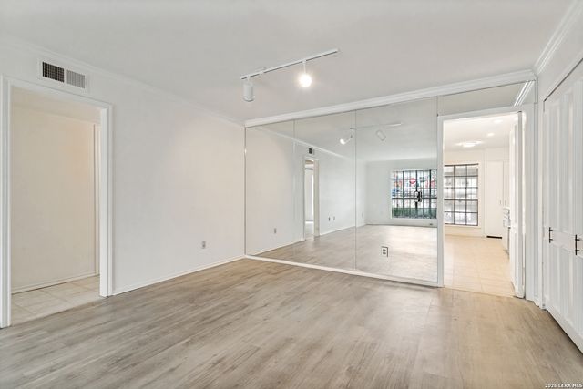 7815 Broadway Apt 105, San Antonio, TX 78209