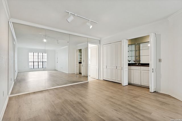 7815 Broadway Apt 105, San Antonio, TX 78209