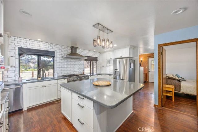 30240 San Timoteo Canyon, Redlands, CA 92373