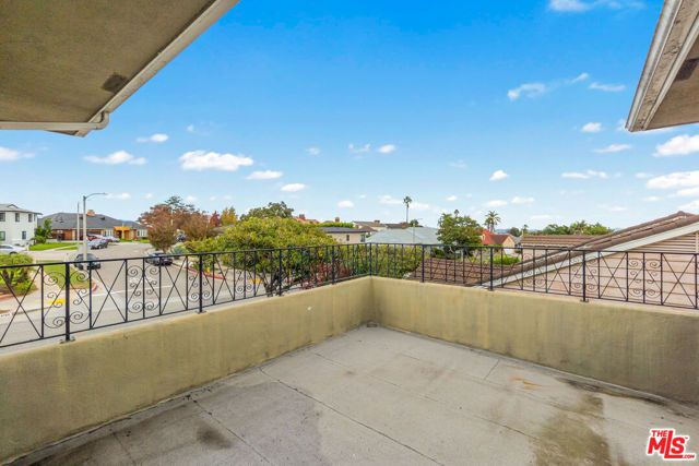 4152 Mount Vernon Drive, Los Angeles, CA 90008