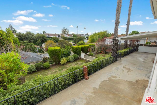 4152 Mount Vernon Drive, Los Angeles, CA 90008