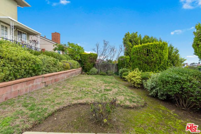 4152 Mount Vernon Drive, Los Angeles, CA 90008