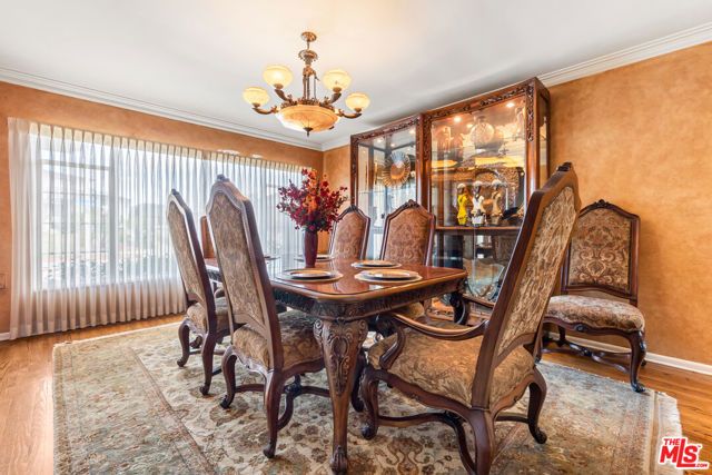 4152 Mount Vernon Drive, Los Angeles, CA 90008