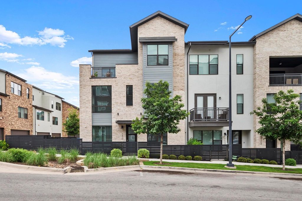4410 Grotto DR, Austin, TX 78731