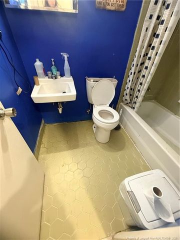 4915 Rosehill Road, Fayetteville, NC 28311