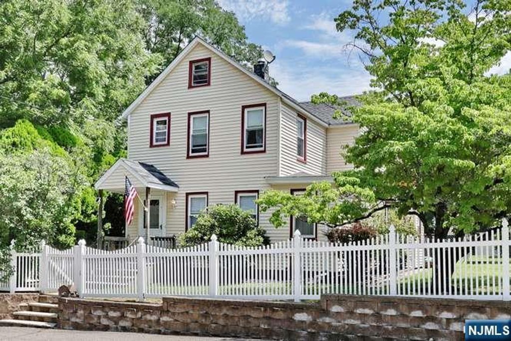 24 New Street, Butler Borough, NJ 07405