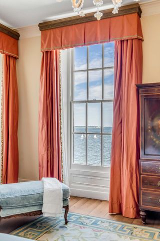 2 Water Street, Charleston, SC 29401