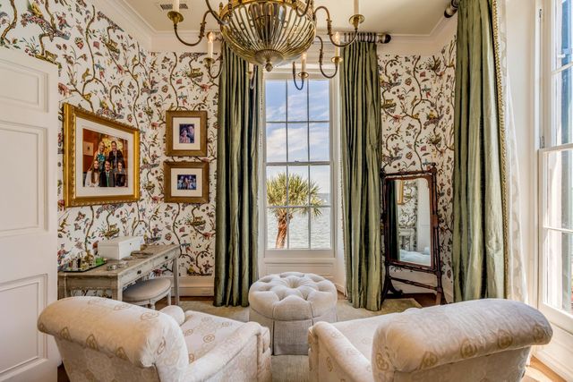 2 Water Street, Charleston, SC 29401