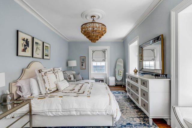 2 Water Street, Charleston, SC 29401