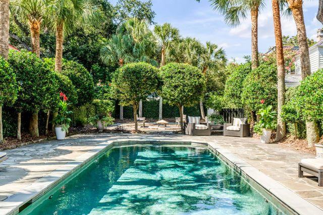 2 Water Street, Charleston, SC 29401