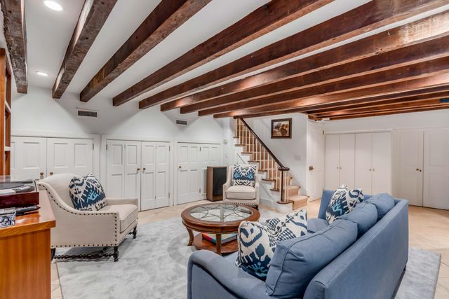 2 Water Street, Charleston, SC 29401