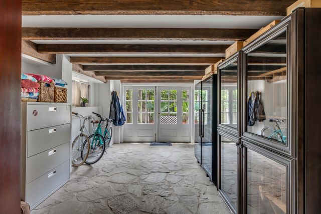 2 Water Street, Charleston, SC 29401