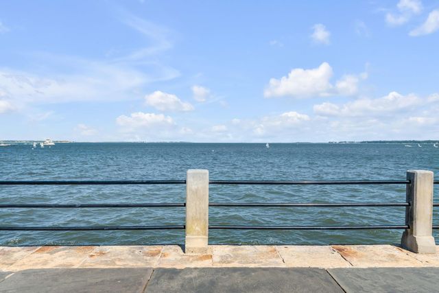 2 Water Street, Charleston, SC 29401