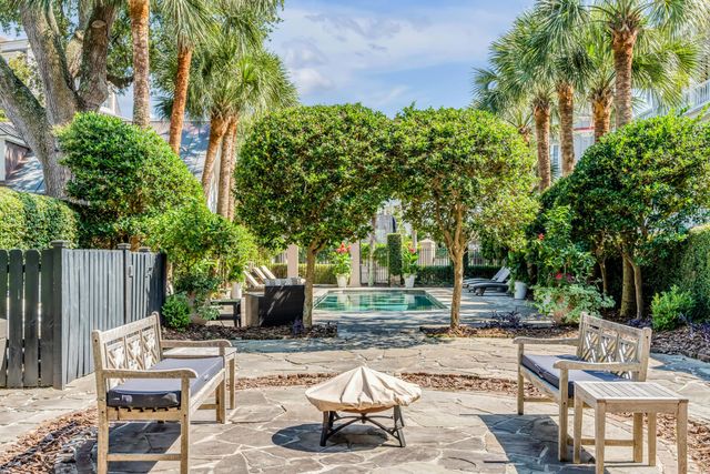 2 Water Street, Charleston, SC 29401