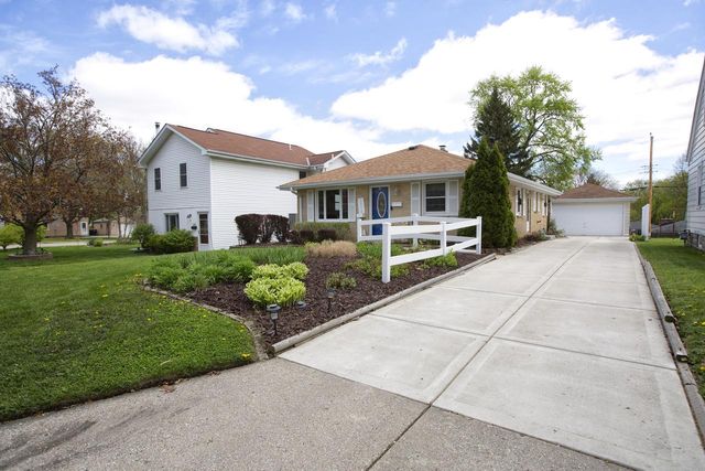 1326 122nd STREET, West Allis, WI 53214