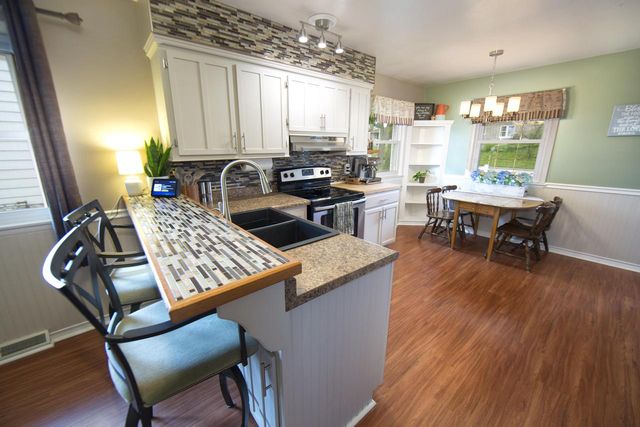 1326 122nd STREET, West Allis, WI 53214