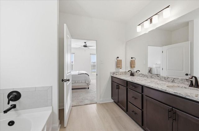 6655 Ashby Way, Orange, TX 77630