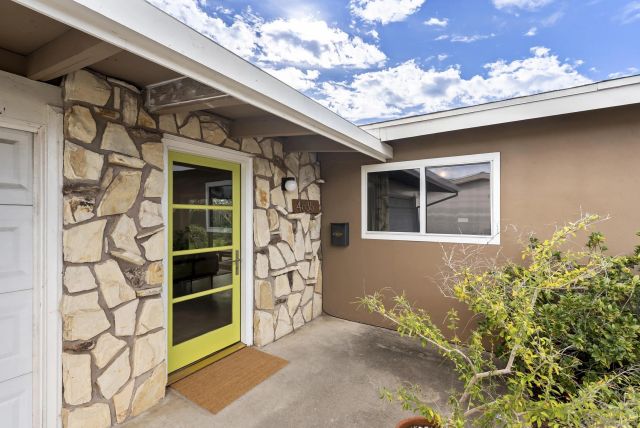 4635 Cheshire St, San Diego, CA 92117