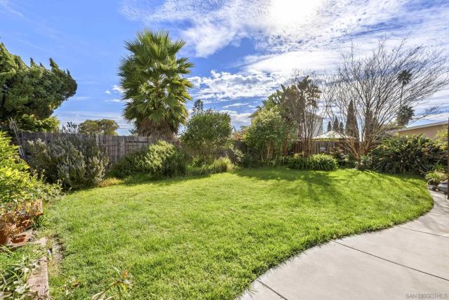 4635 Cheshire St, San Diego, CA 92117