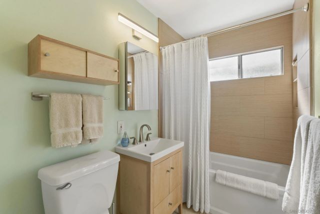 4635 Cheshire St, San Diego, CA 92117