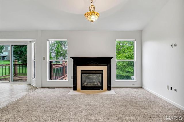 176 Carytown Lane, Florissant, MO 63034