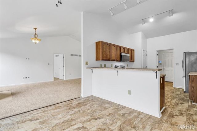 176 Carytown Lane, Florissant, MO 63034