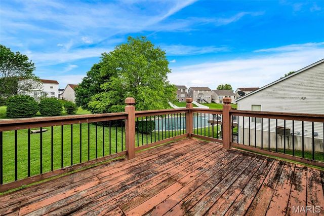 176 Carytown Lane, Florissant, MO 63034