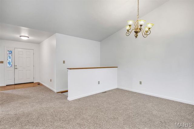 176 Carytown Lane, Florissant, MO 63034