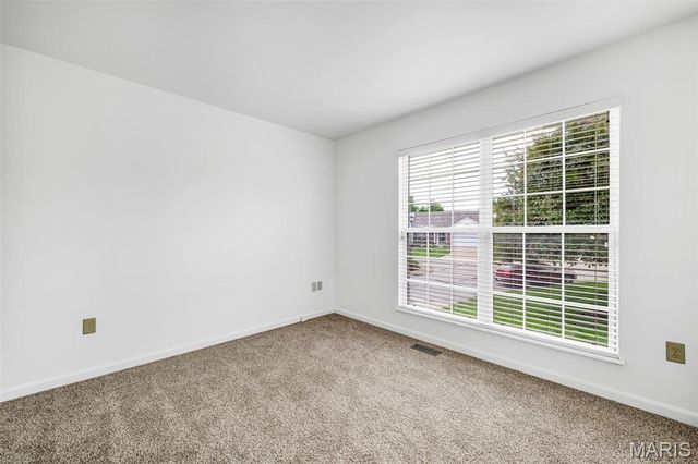 176 Carytown Lane, Florissant, MO 63034