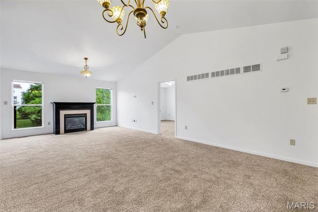 176 Carytown Lane, Florissant, MO 63034