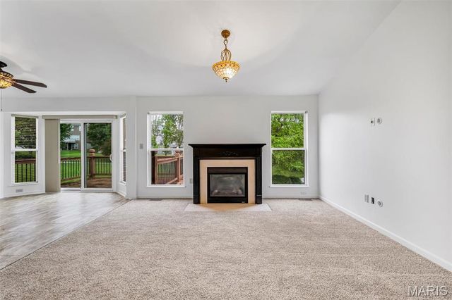 176 Carytown Lane, Florissant, MO 63034