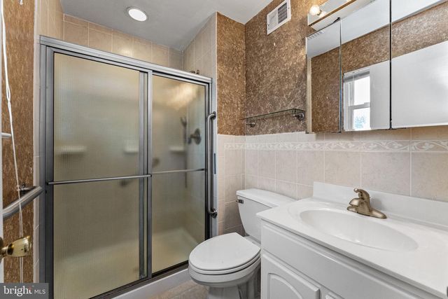 335 LEROY ST, Philadelphia, PA 19128