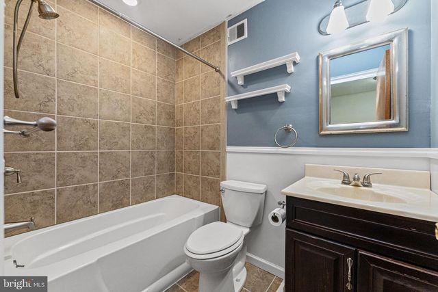 335 LEROY ST, Philadelphia, PA 19128
