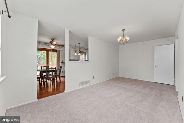 335 LEROY ST, Philadelphia, PA 19128