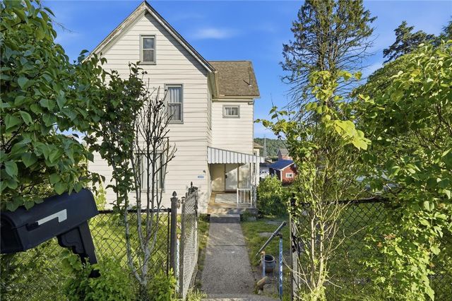 109 1st St., Dravosburg, PA 15034