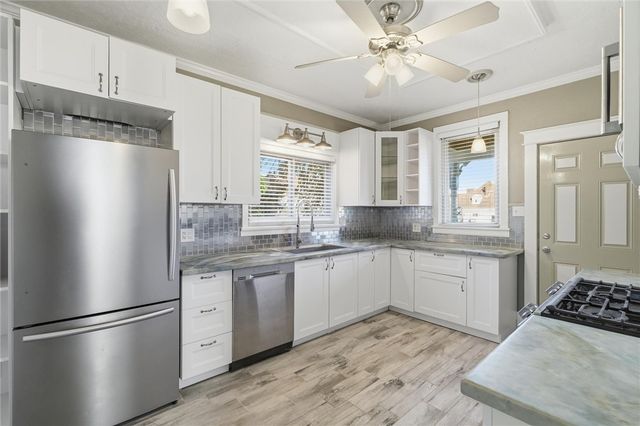 109 1st St., Dravosburg, PA 15034