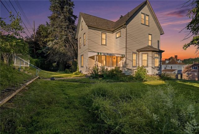 109 1st St., Dravosburg, PA 15034