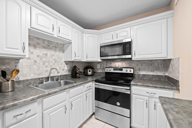 5180 E Sabal Palm Boulevard 239, Tamarac, FL 33319