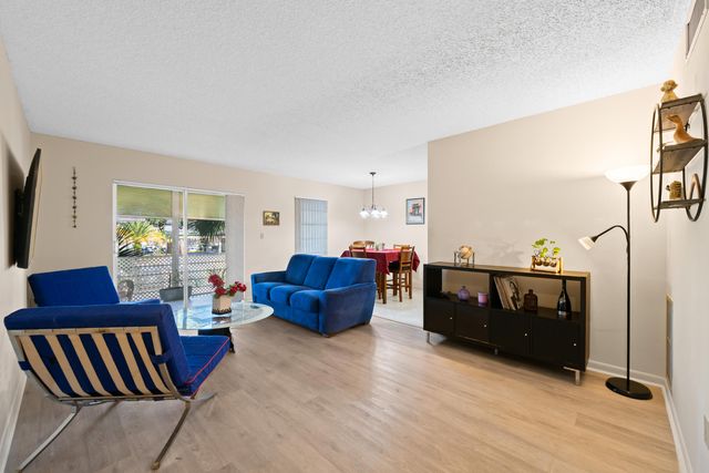 5180 E Sabal Palm Boulevard 239, Tamarac, FL 33319