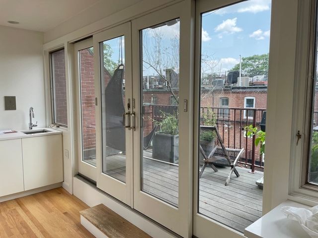 33 Lawrence St Penthouse, Boston, MA 02116