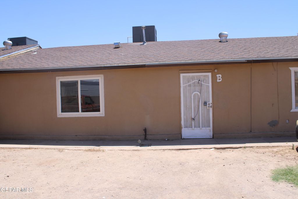 1368 REID Road B, Socorro, TX 79927